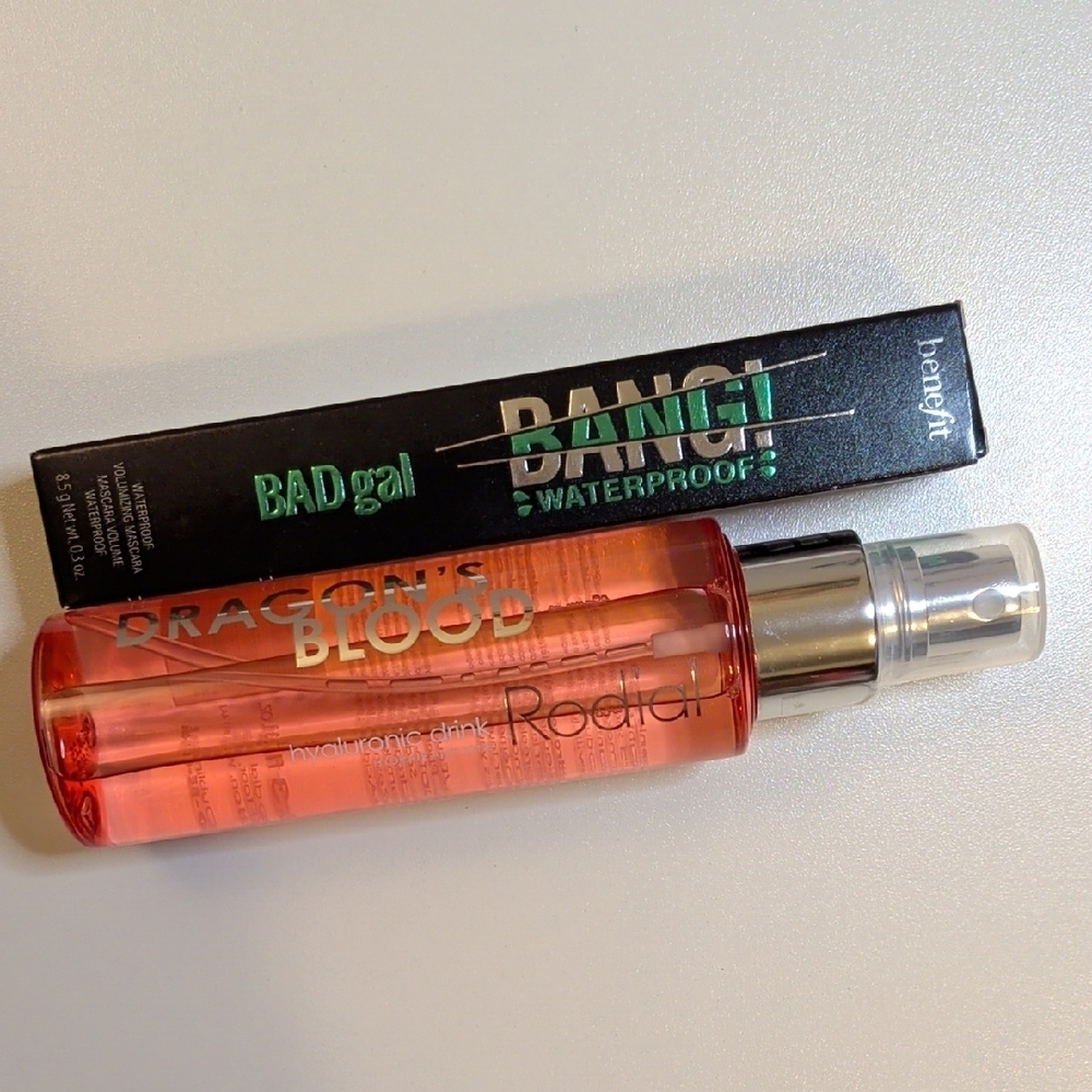 Set Of 2: (1)Waterproof Mascara + (1)Hyaluronic Tonic